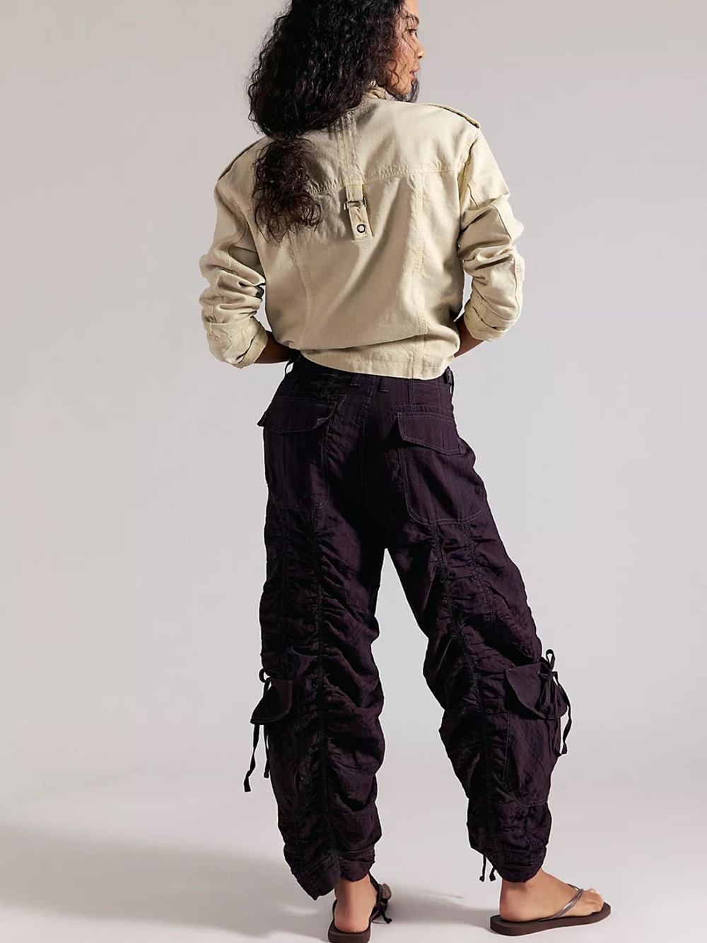 Free People Scorpio Shirred Cargo Pants XS NWT Black Coffee Brown We The Free - Picture 4 of 13